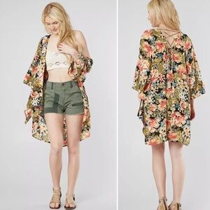 Billabong Floral Lace up Back  Kimono Women's M/L Dreamy Desert
